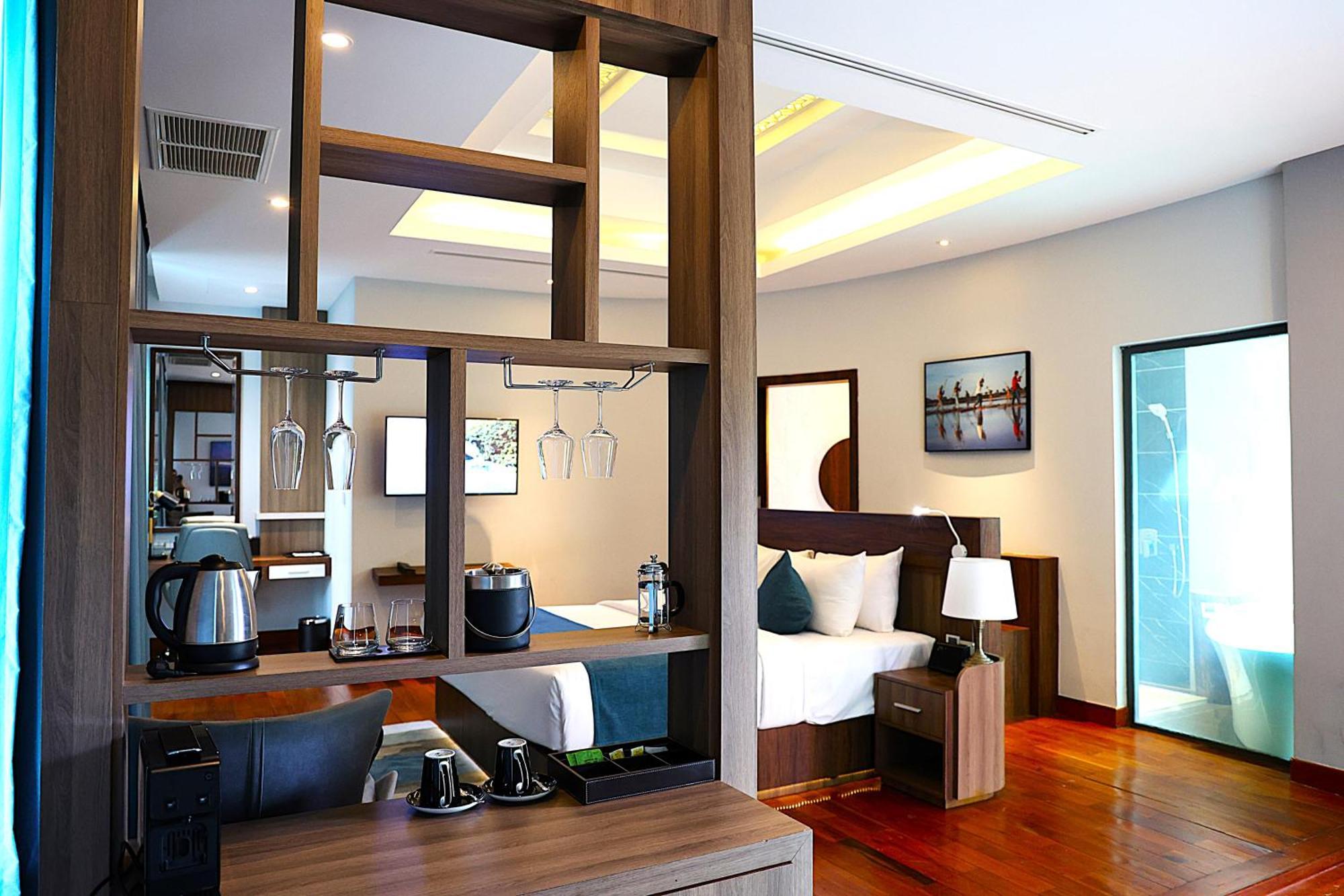 קמפוט Castle Bayview Resort & Spa מראה חיצוני תמונה